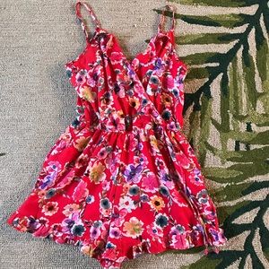 Spaghetti Strap Romper 🌷